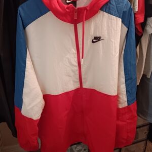 Nike Windbreaker or rain jacket